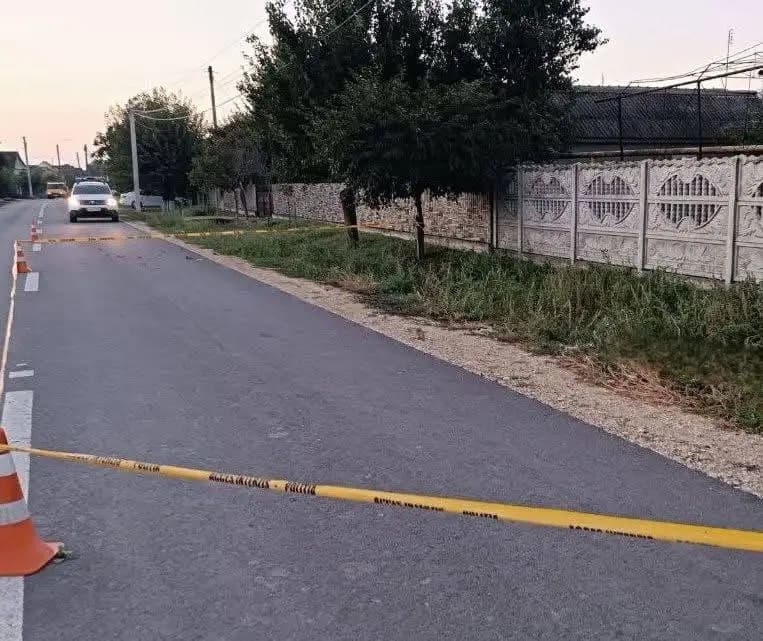 Femeie lovită mortal de o mașină la Sadaclia. Șoferul a părăsit locul accidentului