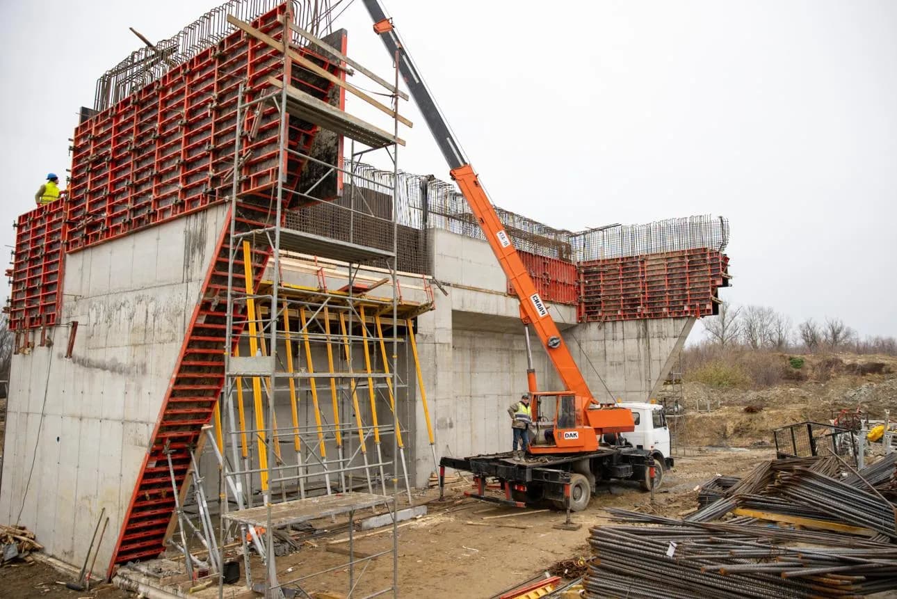 Acordul pentru continuarea construcției podului rutier de la Ungheni și a infrastructurii conexe, aprobat de Guvern