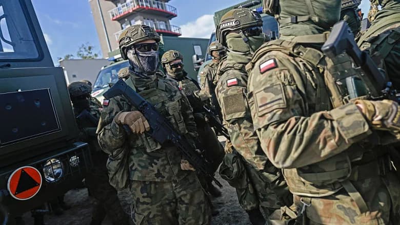 Polonia planifică să convoace peste 300.000 de rezervişti şi recruţi până în 2027