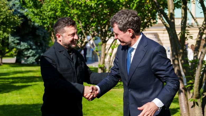 Nicuşor Dan participă vineri la Summitul inaugural al Iniţiativei pentru Integrare Carpatică, în Ucraina