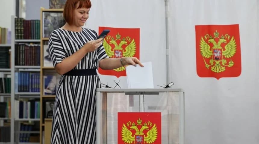 Aproximativ 350 de drone ucrainene detectate în drum către Moscova, distruse, înaintea primei zile a alegerilor legislative din Rusia