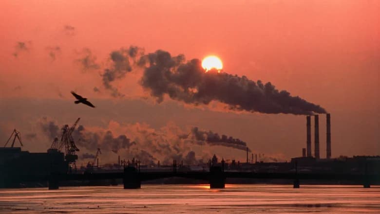 Rusia lovește puternic industria siderurgică a Ucrainei, într-un „război economic de uzură”. Trei mari combinate au fost atacate