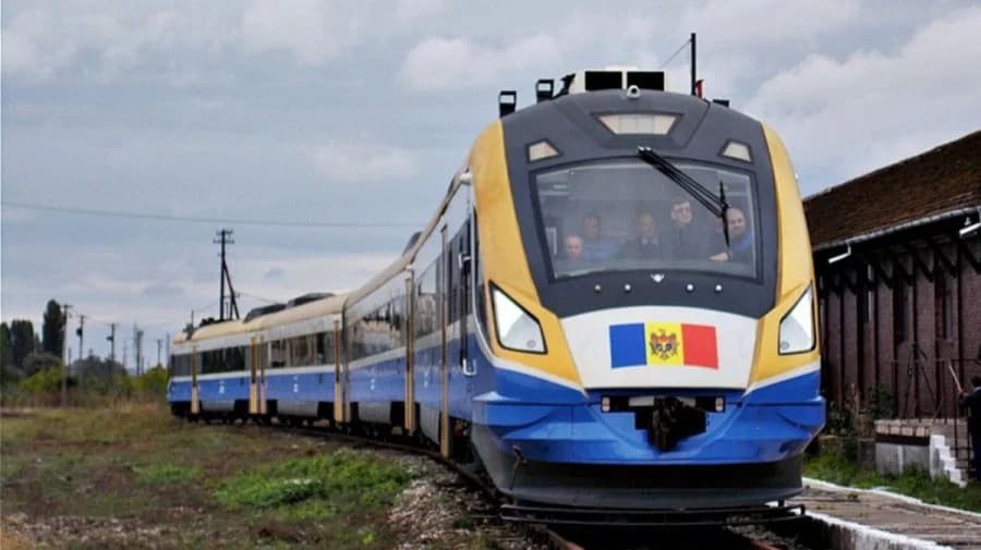 Investiții de sute de milioane de lei în lucrări de reparații și modernizare a liniilor de cale ferată
