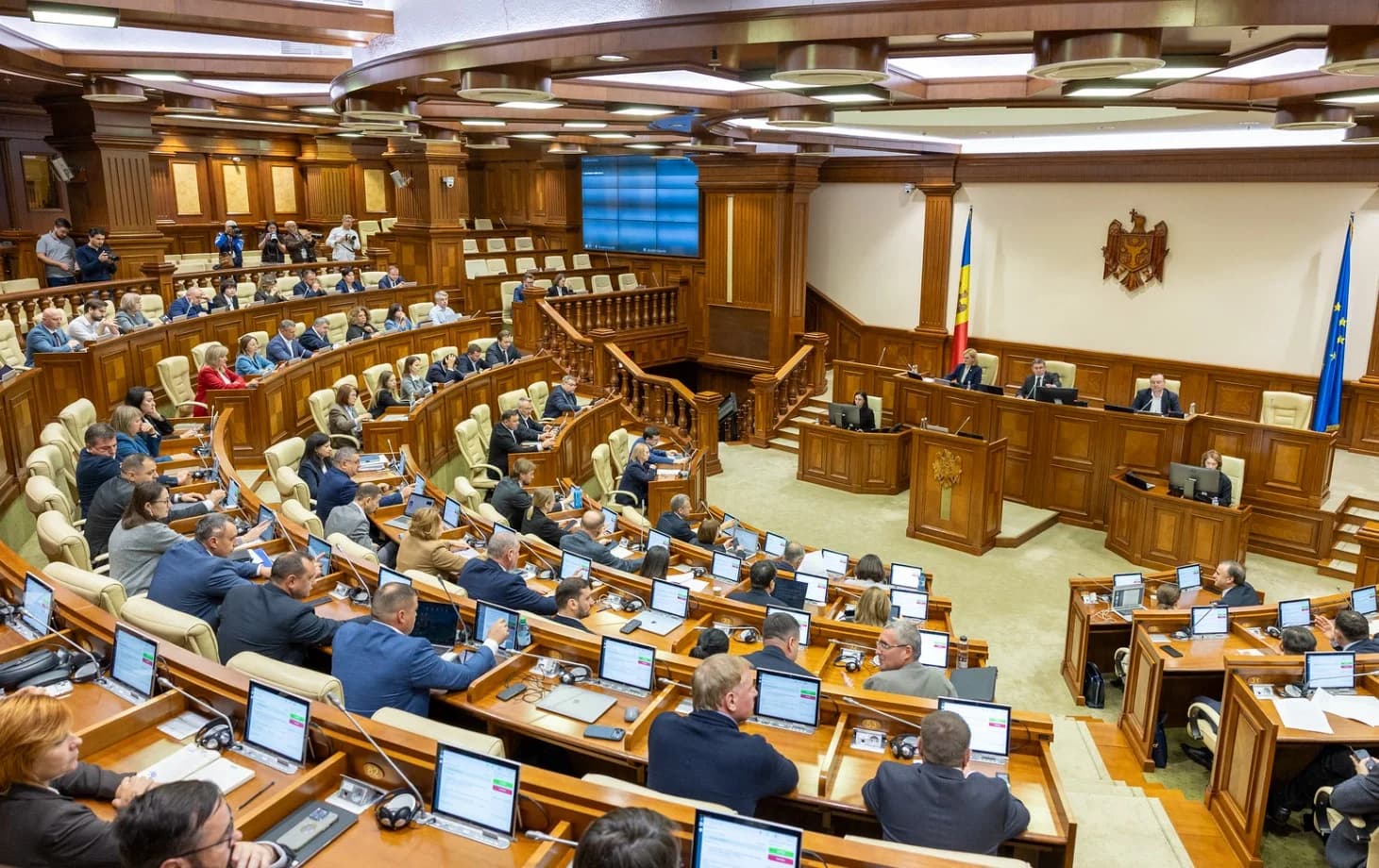 LIVE // Ședința plenară a Parlamentului din 24 septembrie