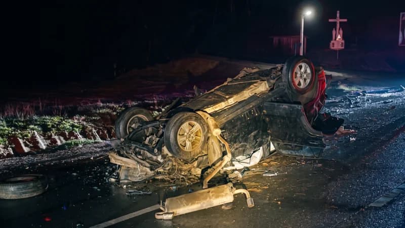 Copila rănită în accidentul de lângă Făgureni a murit la spital. Poliția a stabilit cine se afla la volan