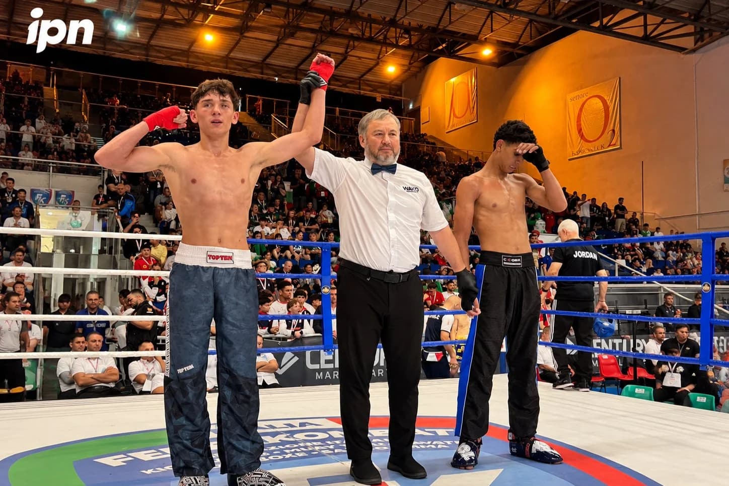 Alexandru Buhaniuc, campion mondial la kickboxing pentru tineret