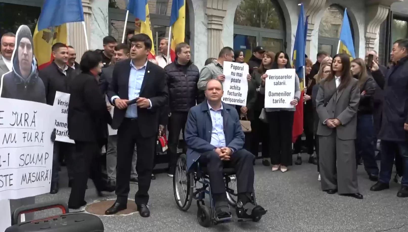 Protest la sediul ANRE față de majorarea tarifului la gaz