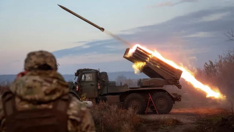 Armata ucraineană dă o nouă o lovitură masivă asupra depozitelor de combustibil ale Rusiei