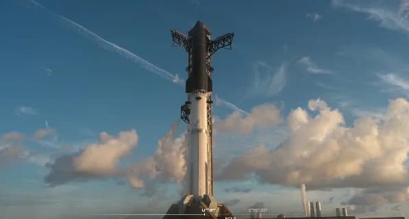 Racheta spaţială Starship a companiei SpaceX a ajuns pe orbita Pământului în ciuda unei probleme la motor