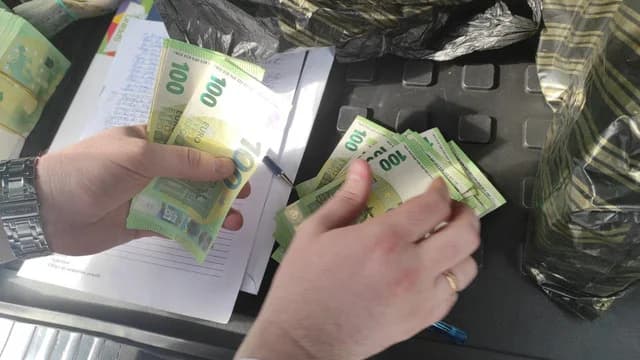 Un fost deputat din gruparea „Șor”, trimis în judecată pentru spălări de bani și finanțarea ilegală a blocului „Victorie”