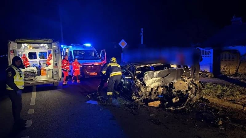 Accident grav lângă Onești. O persoană a decedat, iar alte două au ajuns la spital