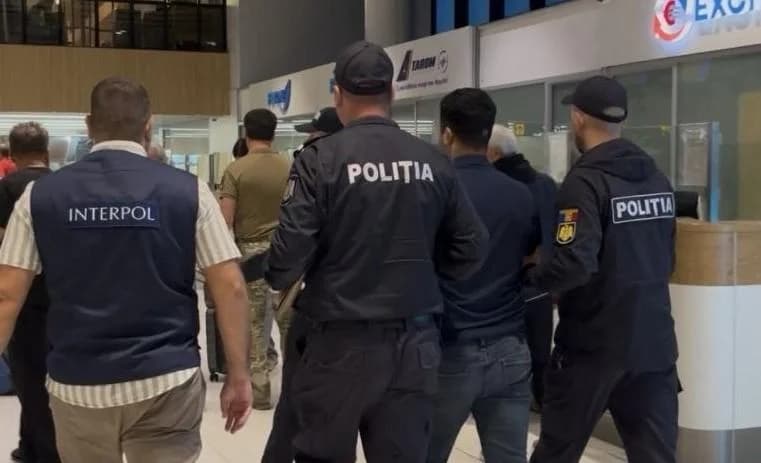 VIDEO // Cetățean turc, condamnat la cinci ani de închisoare și căutat prin INTERPOL, extrădat din Republica Moldova