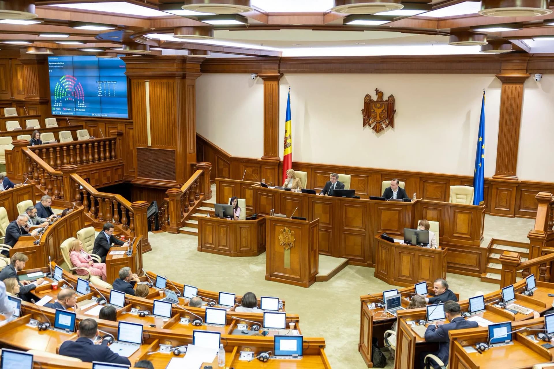 Noul Cod privind organizarea și funcționarea Parlamentului, pe agenda Comisiei de la Veneția
