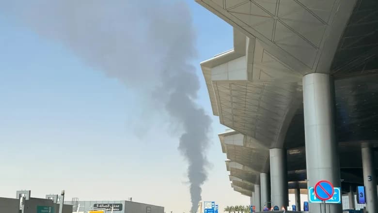 Atac asupra aeroportului din Riad: cel puțin 12 morți și peste 300 de răniți. Donald Trump: „Abia am aflat, așa că vom lua o decizie”