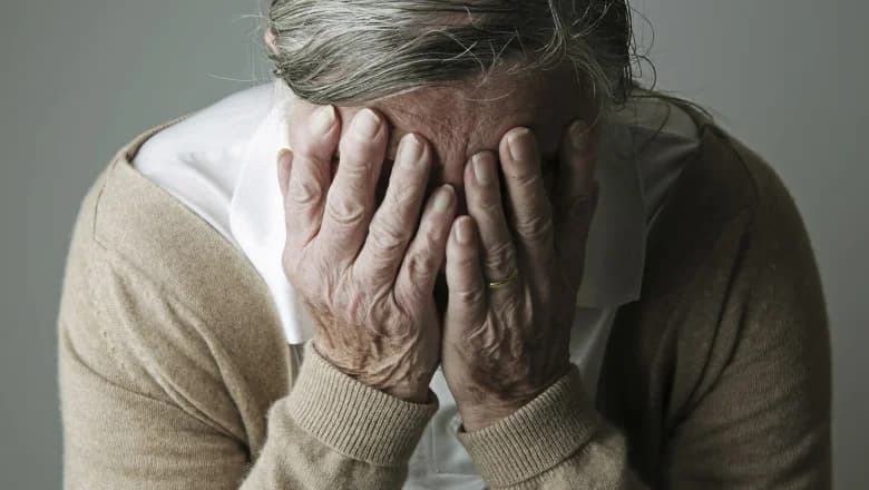 O femeie din capitală a rămas cu datorii la bănci, după ce a transferat escrocilor aproape 300 de mii de lei