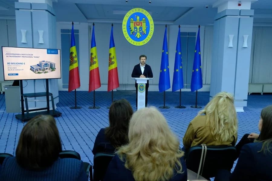 Investiții de 80 de milioane de euro pentru modernizarea a 25 de instituții de învățământ profesional tehnic din țară