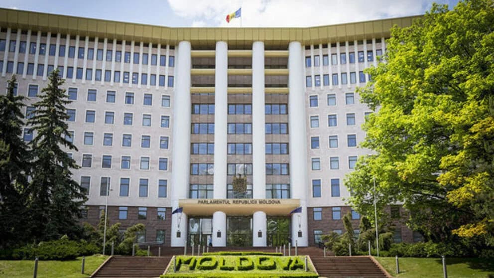 Clădirea Parlamentului, nerecepționată, după șapte ani de la lucrările de reconstrucție