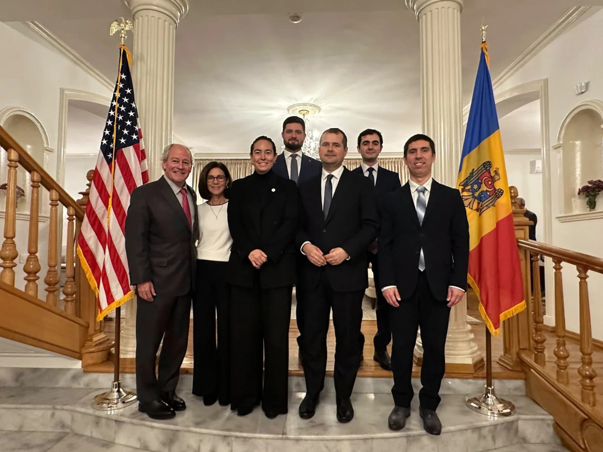 Investițiile americane în R. Moldova, discutate de Vasile Tofan cu ambasadorul SUA și reprezentantul Corporației DFC