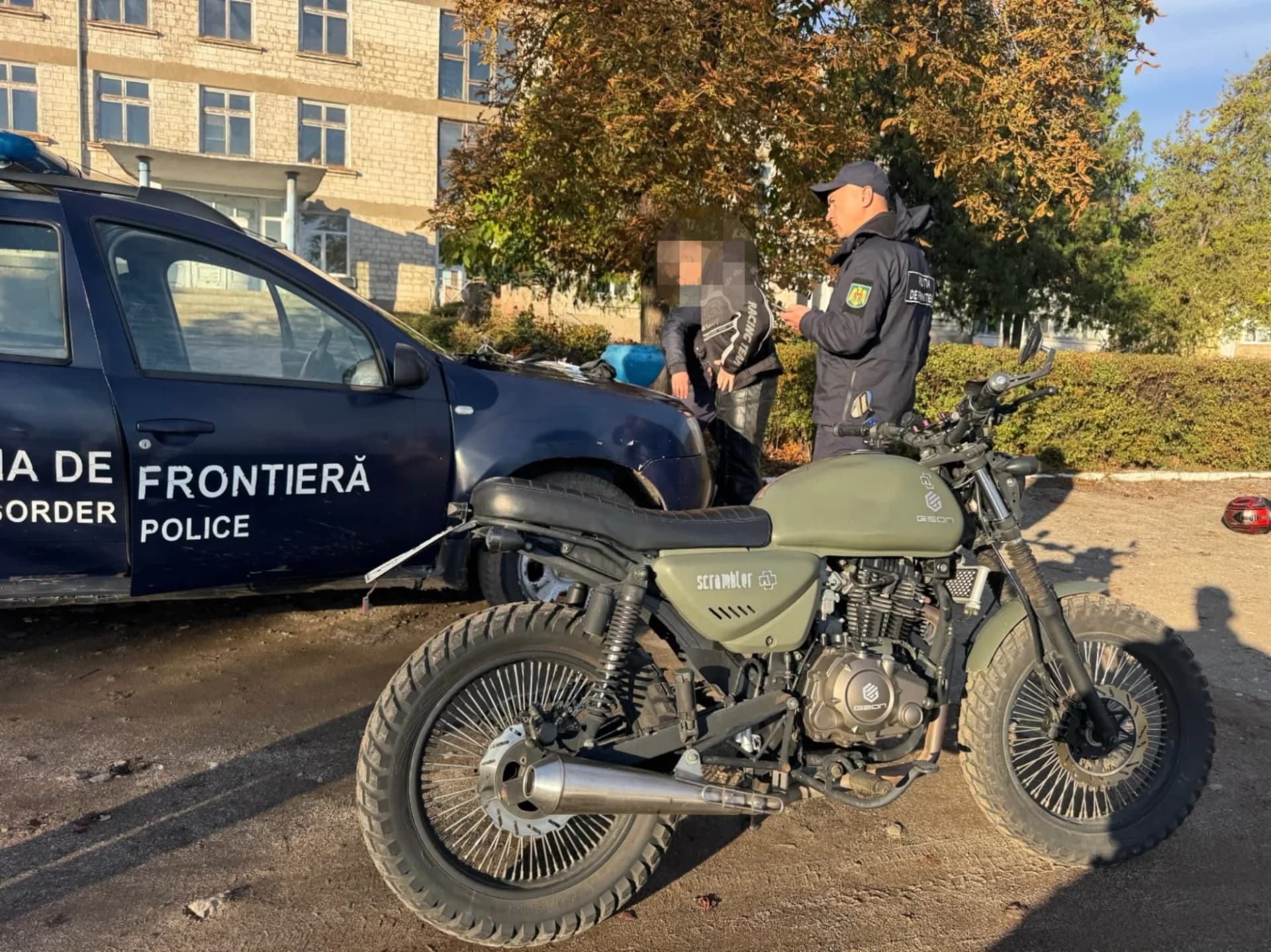 VIDEO // Motociclist reținut după ce a trecut ilegal frontiera în apropiere de Palanca