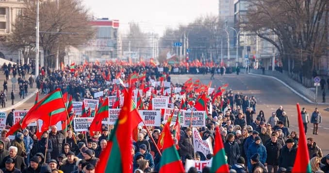 Spălătorie de creier! Campanie masivă de manipulare în Transnistria și sute de postări pentru mobilizare la protestul organizat de MGB și GRU contra Chișinăului