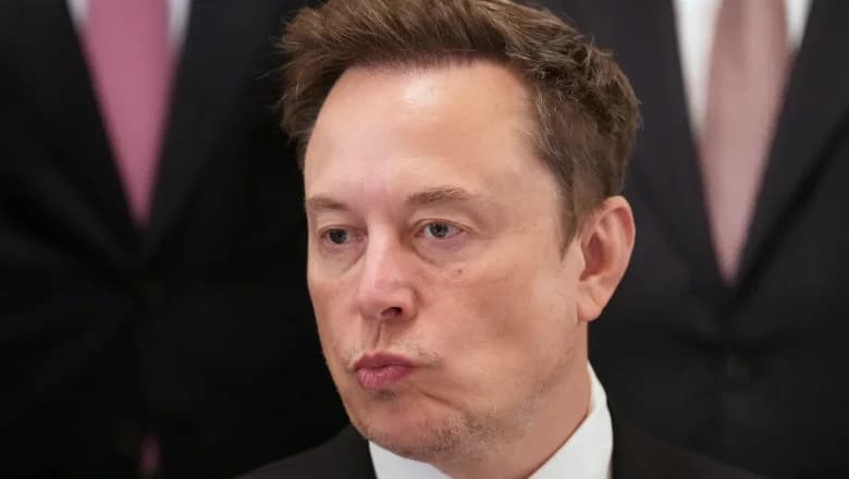 Elon Musk acuză Ucraina că a folosit Starlink pentru atacuri cu drone „menite să ucidă”: „Această posibilitate a fost eliminată”