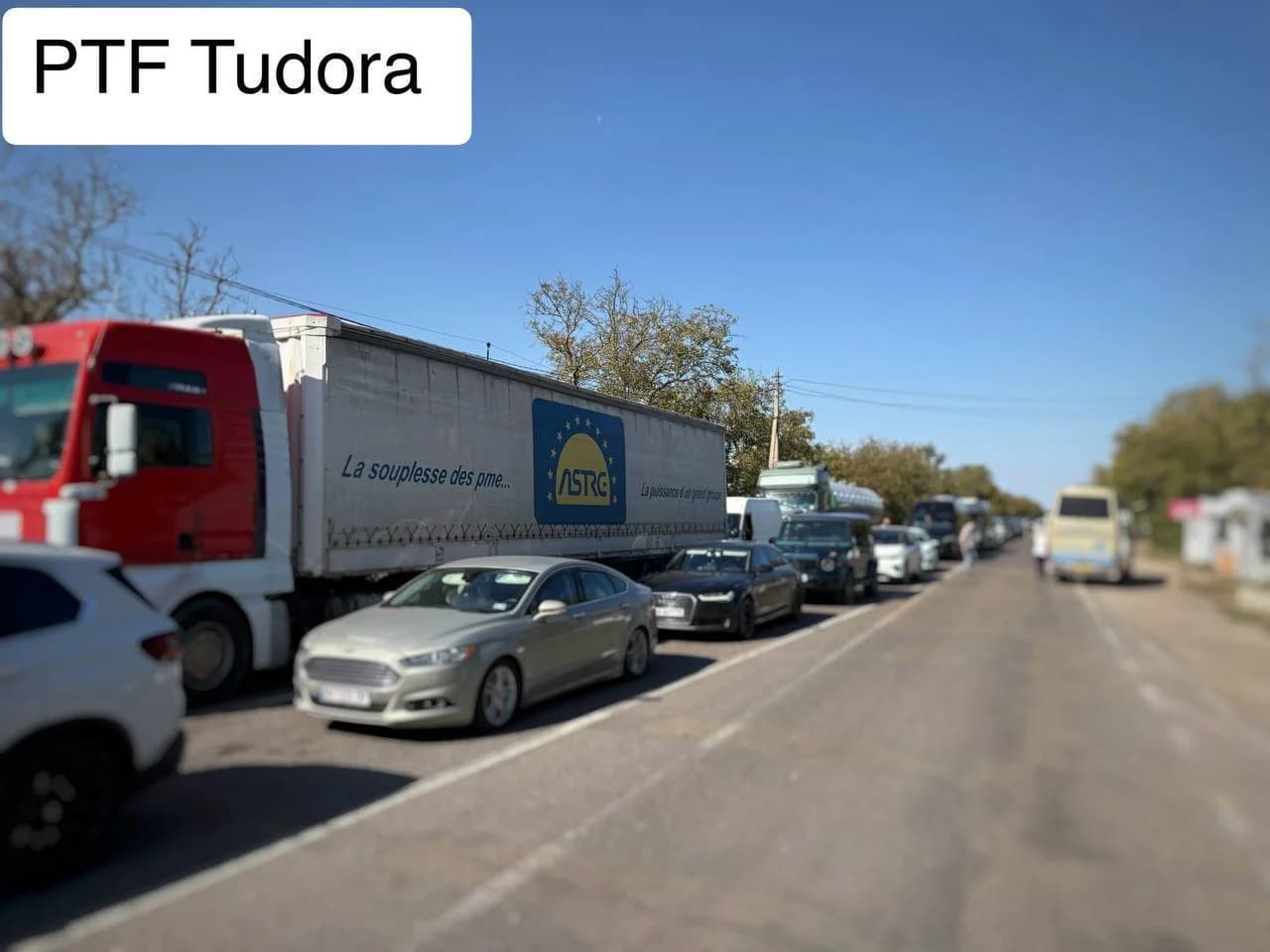 Trafic intens la PTF Tudora și Sculeni, pe sensul de ieșire din Republica Moldova. Recomandările Poliției de Frontieră