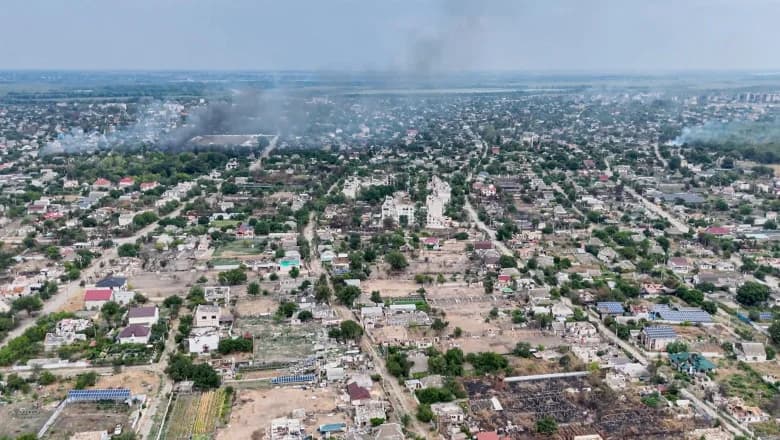 La noapte începe evacuarea orașului Oleșkî. Pe cei care aleg să rămână îi așteaptă iadul. „Ar putea fi șters de pe fața pământului”