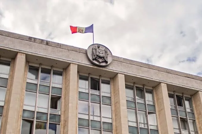 Guvernul, replică pentru PSRM după criticile privind acordul militar cu Ucraina: Îi invităm să renunțe la retorica războinică
