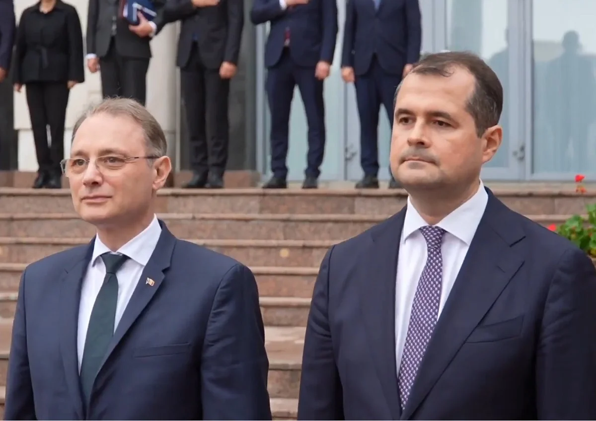 LIVE // Conferință de presă susținută de prim-ministrul României, Luca Niculescu, și prim-ministrul R. Moldova, Vasile Tofan