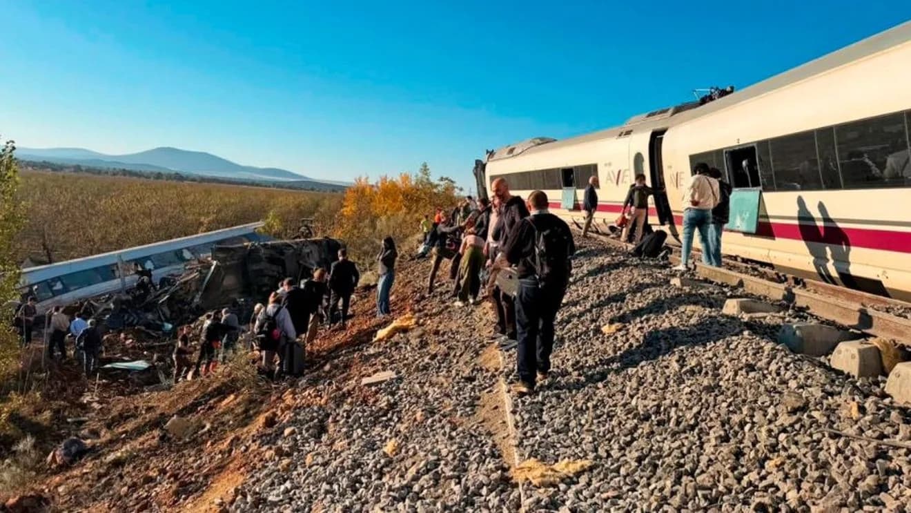 Accident feroviar grav în Spania. MAE verifică dacă printre victime se numără cetățeni ai Republicii Moldova