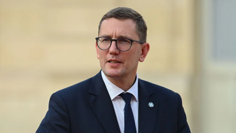 Premierul estonian refuză să-și modereze criticile la adresa lui Putin: „Nu o să mă abțin. Este un dictator care ucide femei și copii”