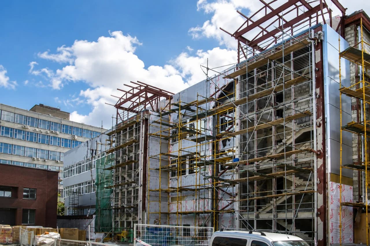 Peste 2 100 de autorizații de construire, eliberate în primele nouă luni din an